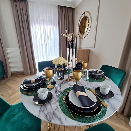 Apartamenty Hallera 4 亚罗钦 外观 照片