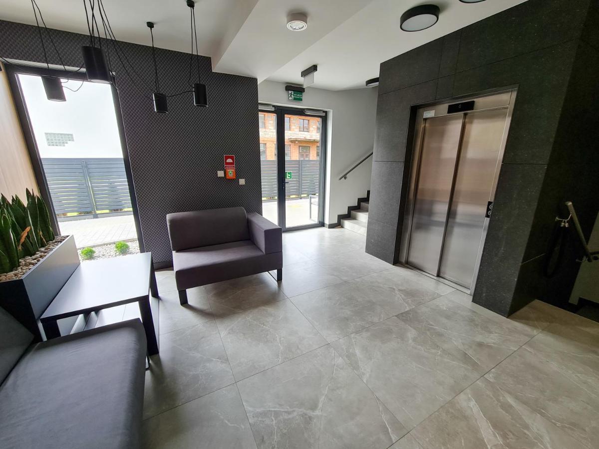 Apartamenty Hallera 4 亚罗钦 外观 照片