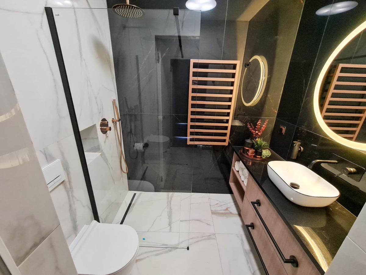 Apartamenty Hallera 4 亚罗钦 外观 照片