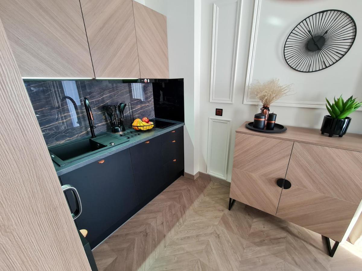Apartamenty Hallera 4 亚罗钦 外观 照片