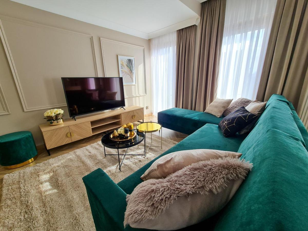 Apartamenty Hallera 4 亚罗钦 外观 照片