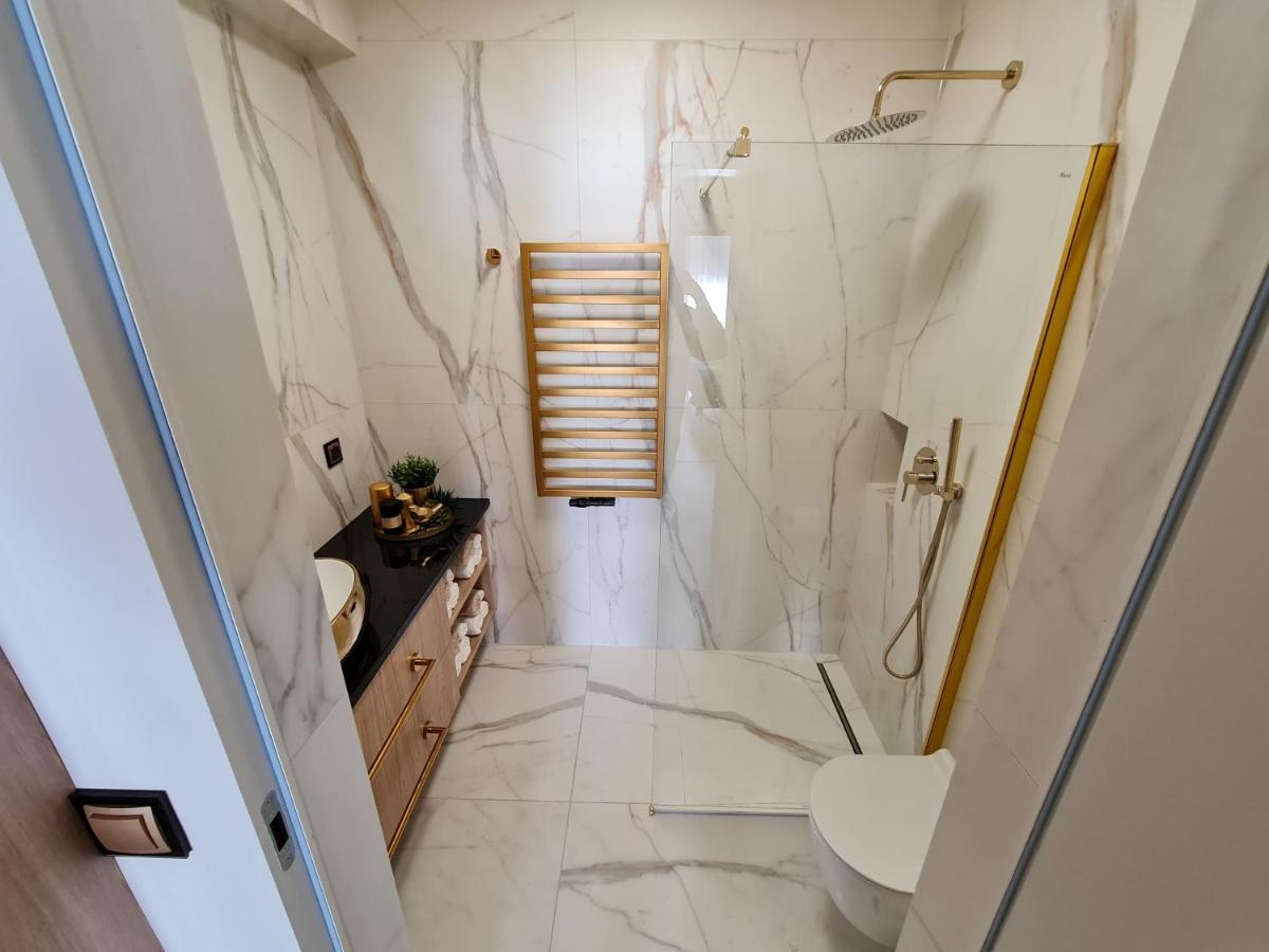 Apartamenty Hallera 4 亚罗钦 外观 照片