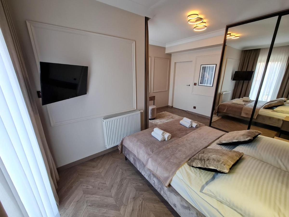 Apartamenty Hallera 4 亚罗钦 外观 照片