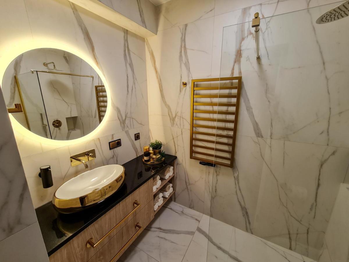Apartamenty Hallera 4 亚罗钦 外观 照片