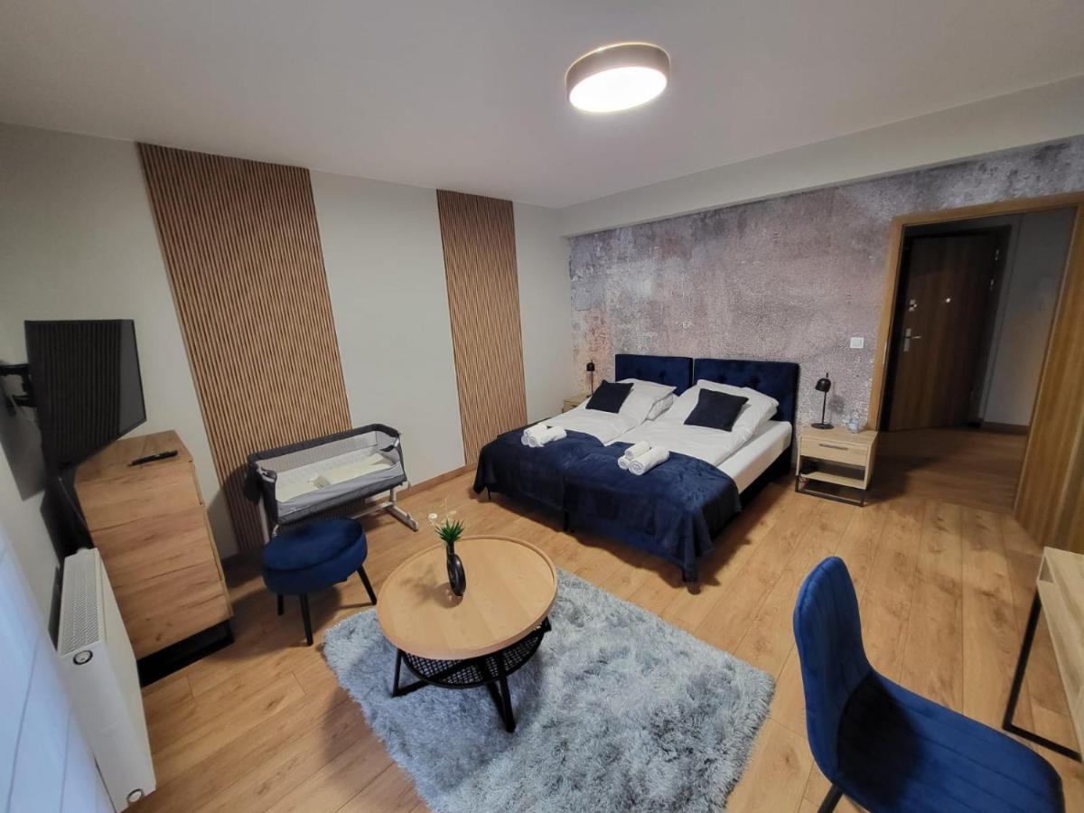 Apartamenty Hallera 4 亚罗钦 外观 照片